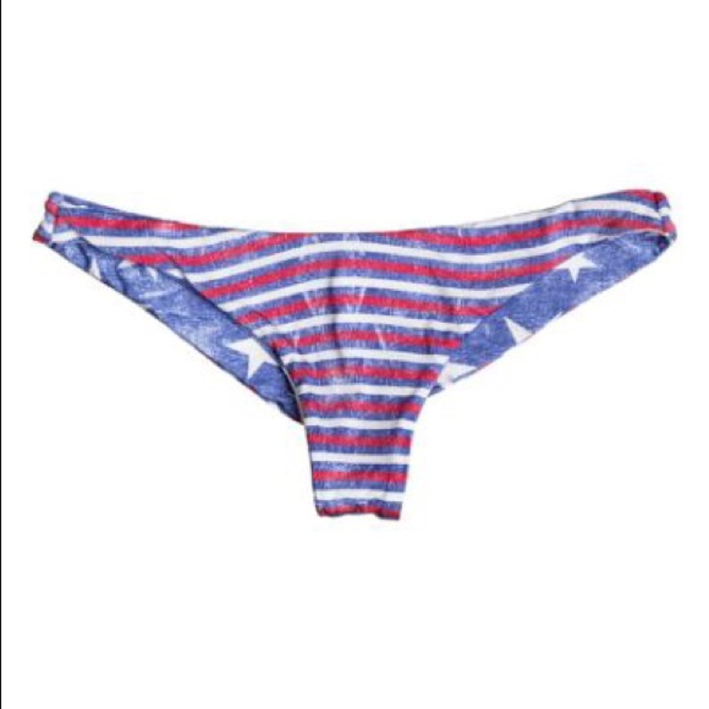 ๐ROXY STAR CROP & REVERSIBLE REV MINI BIKINI SET - Picture 2 of 7